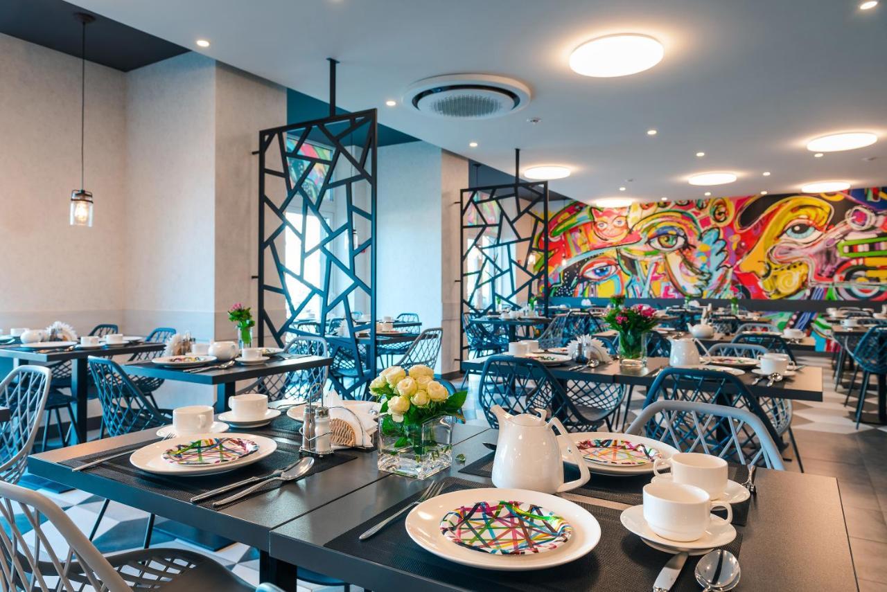 Amarant Apart Hotel By Chm Kiev Exteriör bild