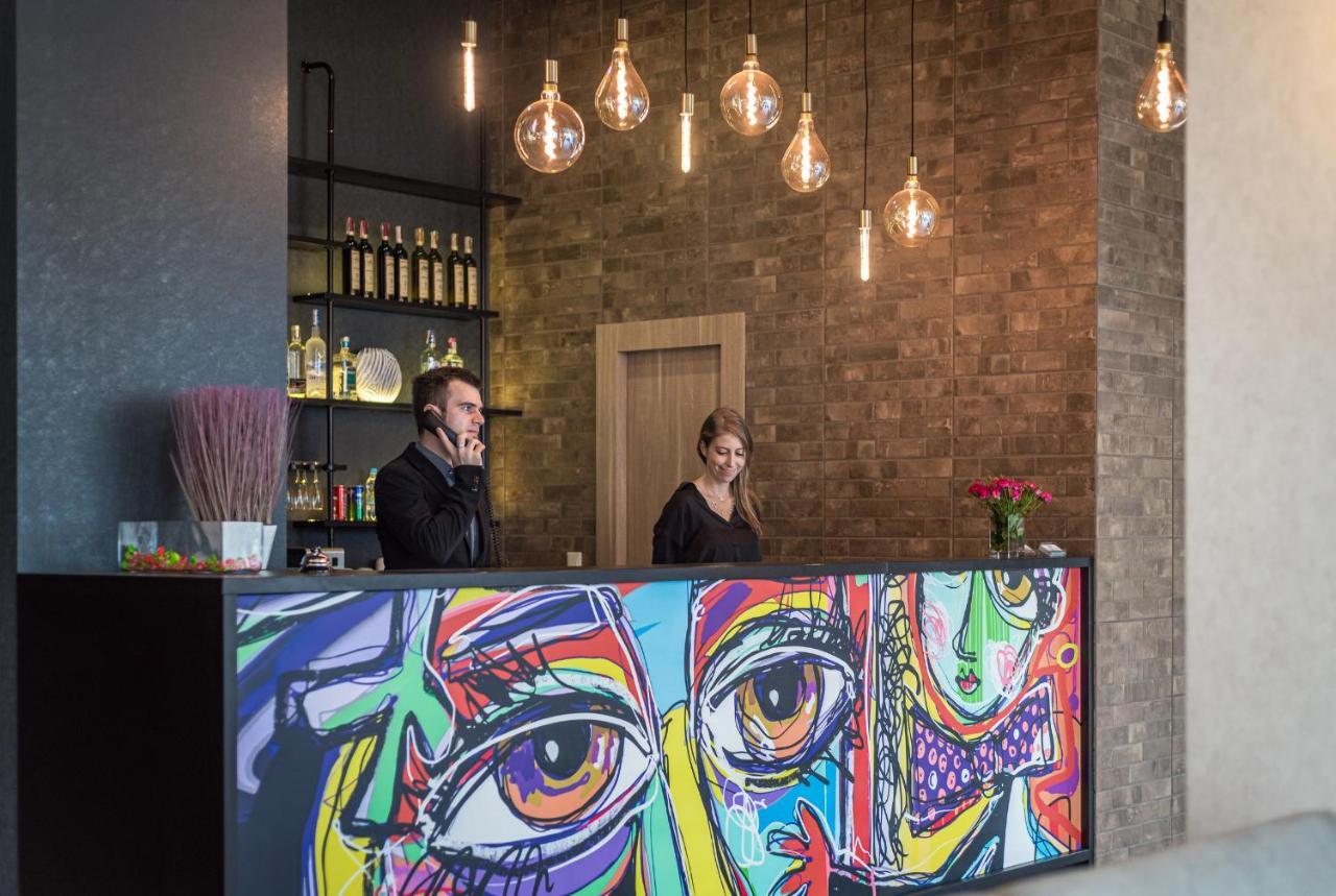 Amarant Apart Hotel By Chm Kiev Exteriör bild